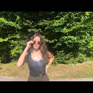 Meet your Posher, Abbey